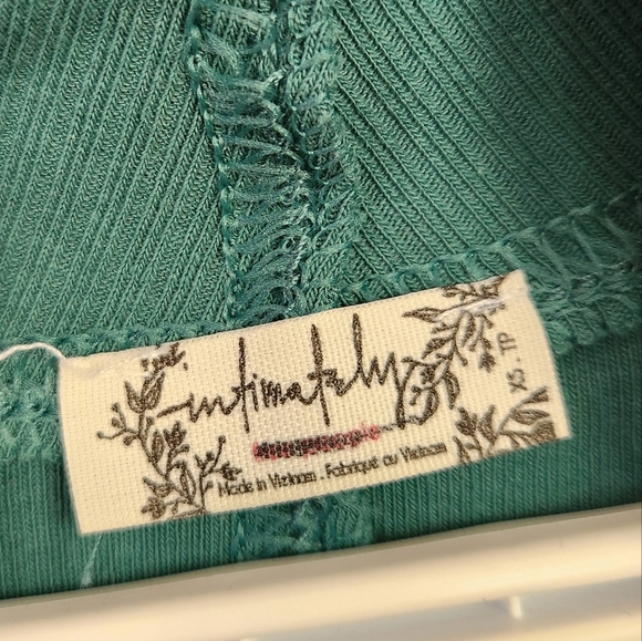 Free People Sydney Green Turtleneck Top T-shirt Bell Sleeves Size XS New Lounge - Picture 6 of 7